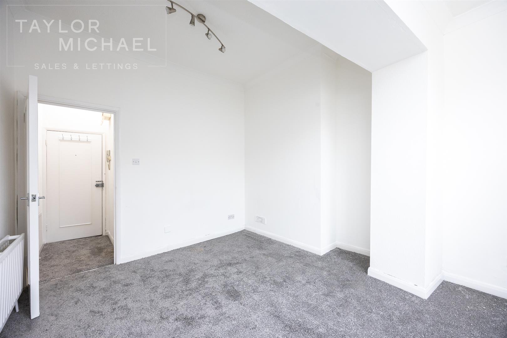 Studio Room